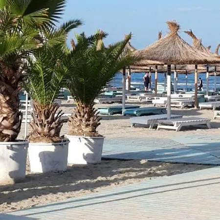 Mamaia Nord Promenada Pool & 20m De Plaja Lägenhet