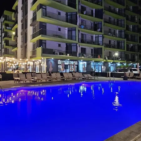 Mamaia Nord Promenada Pool & 20m De Plaja Lägenhet