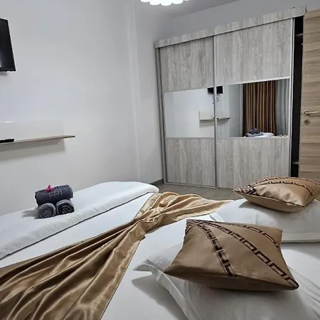 Mamaia Nord Promenada Pool & 20m De Plaja Năvodari