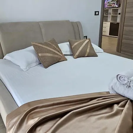 Mamaia Nord Promenada Pool & 20m De Plaja Lägenhet Năvodari