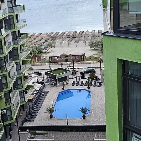 Mamaia Nord Promenada Pool & 20m De Plaja