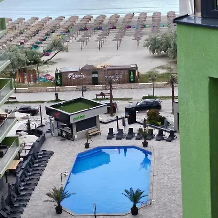 Mamaia Nord Promenada Pool & 20m De Plaja Lägenhet *