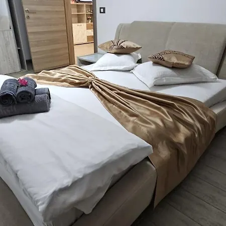 Mamaia Nord Promenada Pool & 20m De Plaja Lägenhet Năvodari