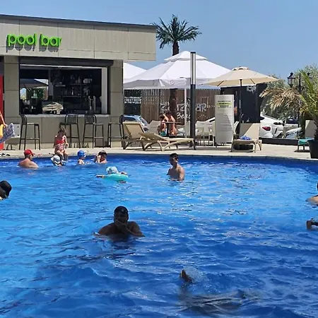 Lägenhet Mamaia Nord Promenada Pool & 20m De Plaja Năvodari